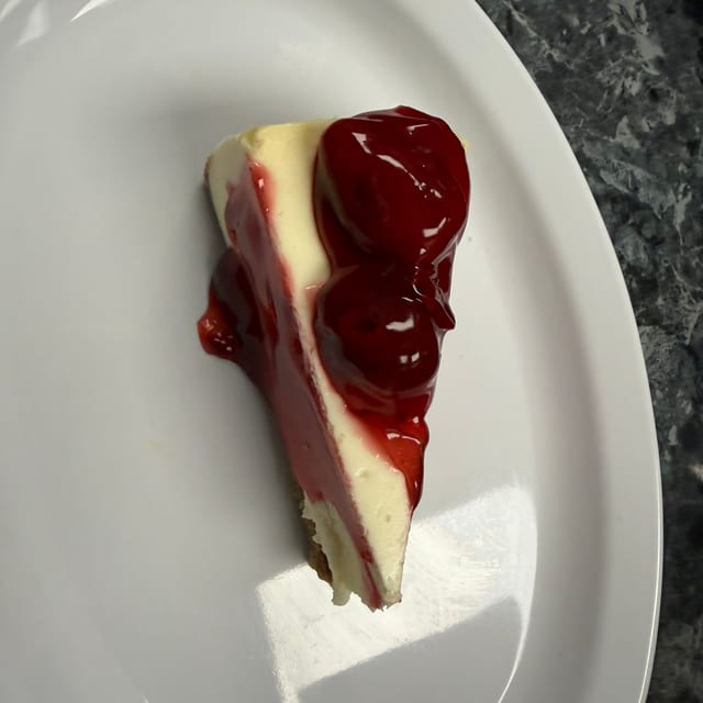 Cheesecake with Strawberry.
