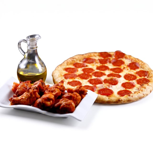Pizza & Buffalo Wings.
